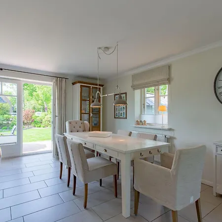 別荘 Haus Suederwind Wyk auf Föhr